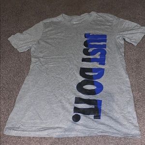 Nike boys t-shirt